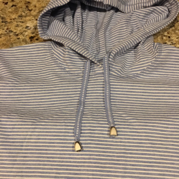 😊👍🏼 Maternity outfit. Cute! ⚓️⛱ - Picture 2 of 5